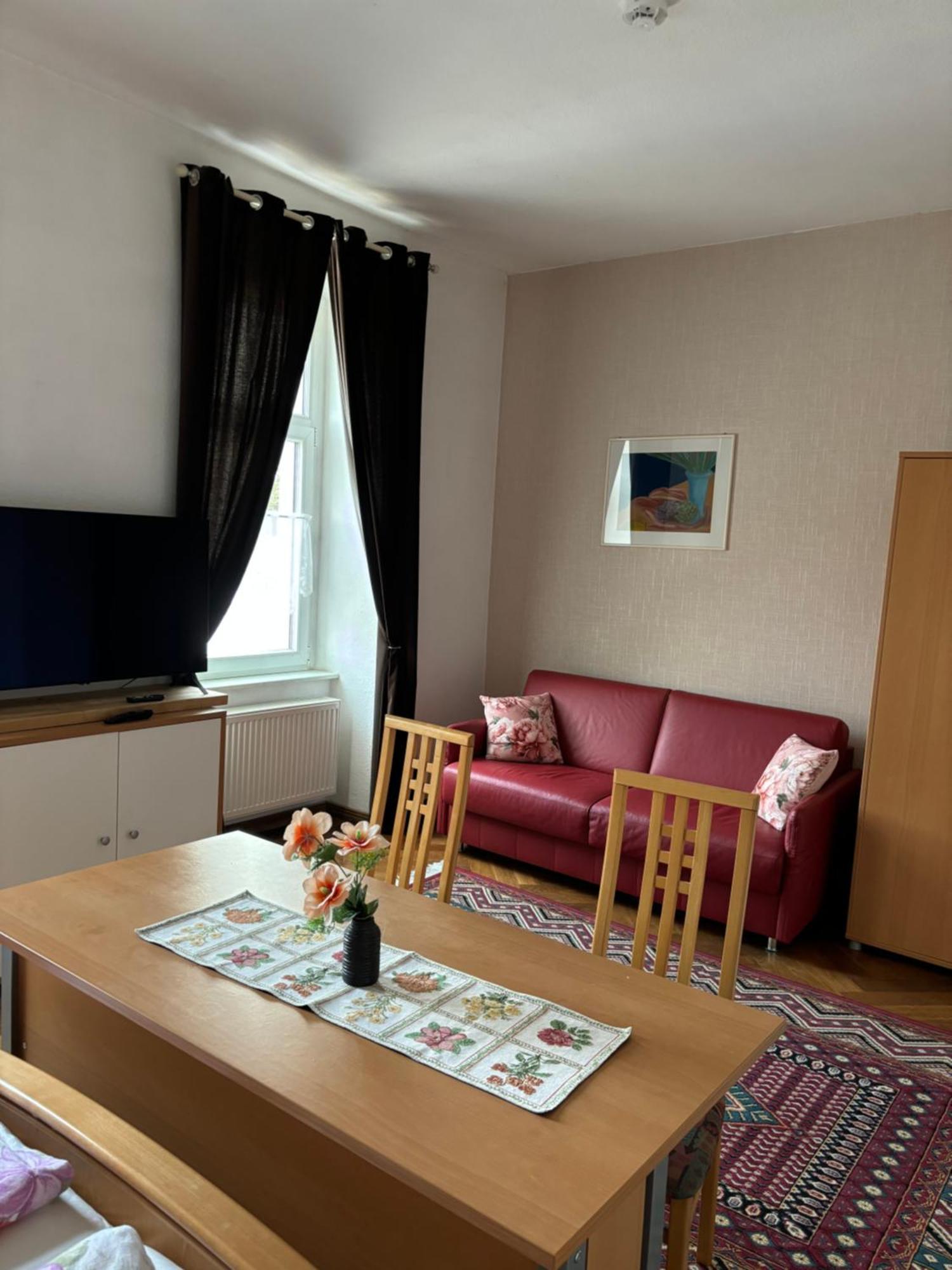 Pension Gutshaus Halle  Luaran gambar